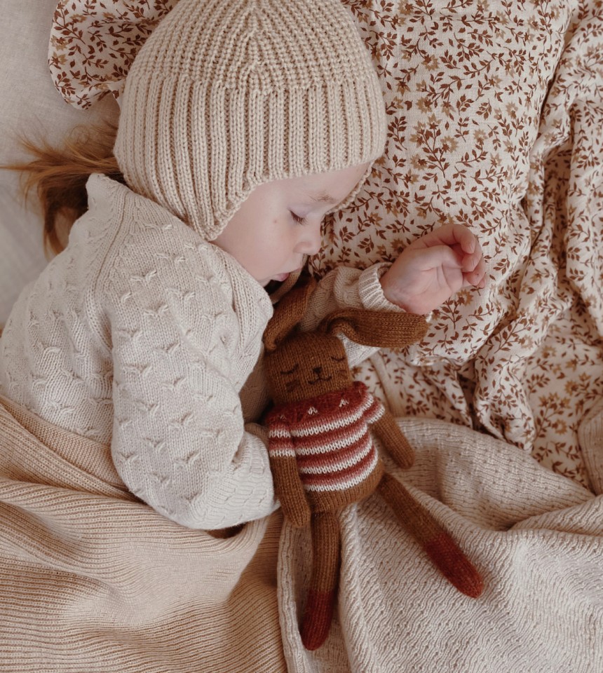 Bunny knit toy | sienna vintage top