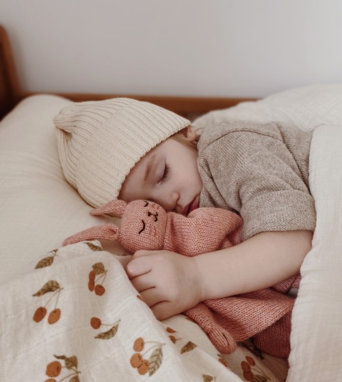 Doudou plat tricoté | lapin rose