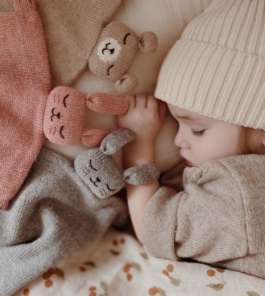 Doudou plat tricoté | lapin rose