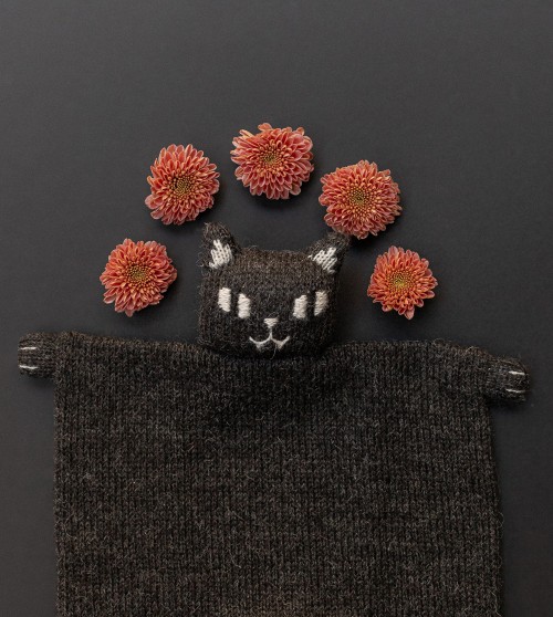 Doudou plat tricoté | chat vampire