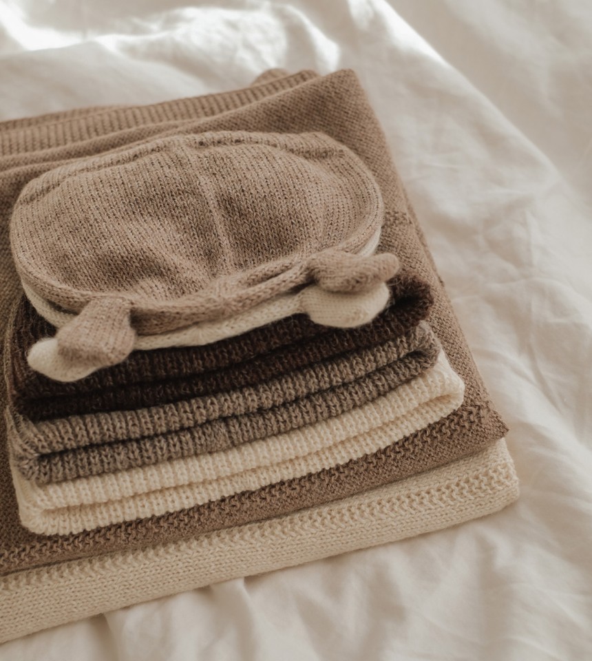 Knitted baby beanie bear