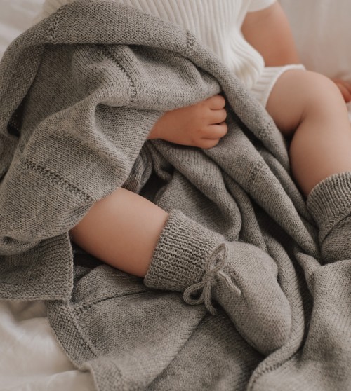 Paz knitted baby blanket