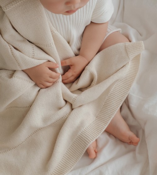 Couverture bébé tricotée Paz