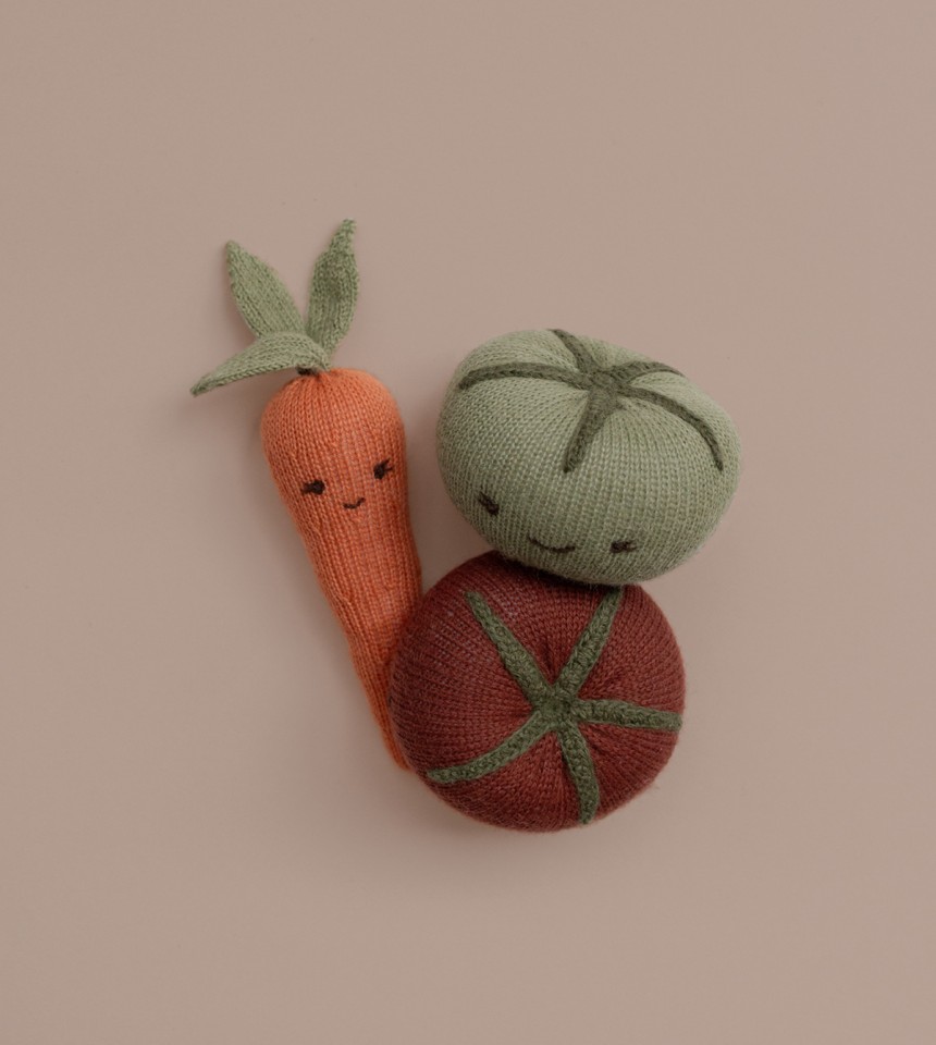 Tomato rattle | sienna