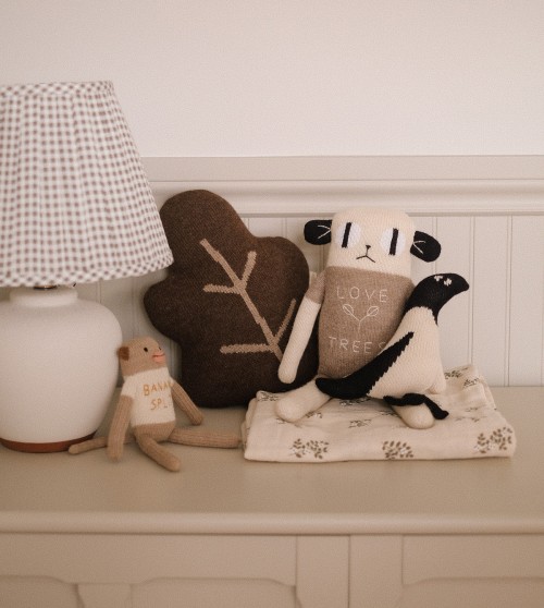 Oak leaf pillow | 10Y edition