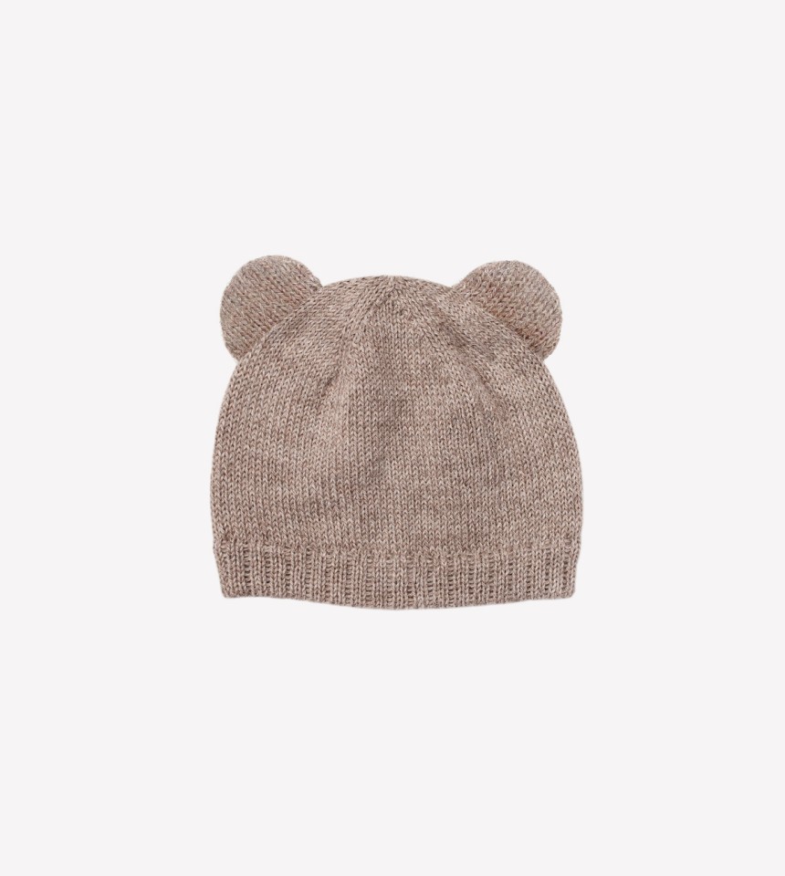 Knitted baby beanie bear