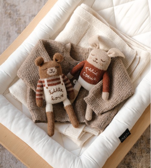 Bunny knit toy | petit coeur