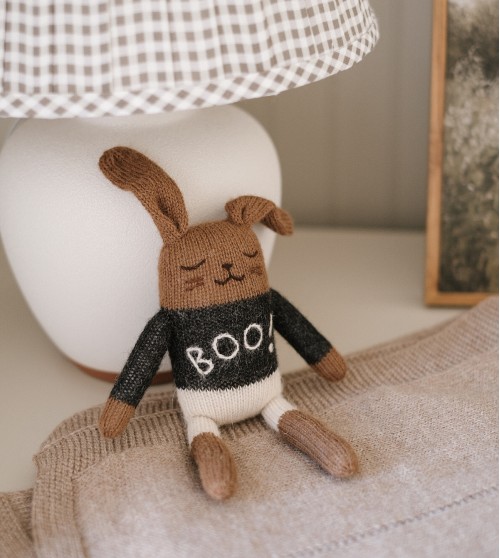 Bunny knit toy | boo