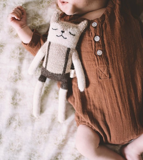 Fawn knit toy | overalls 2