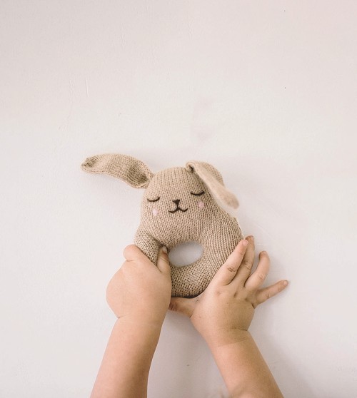 Hochet lapin | sable