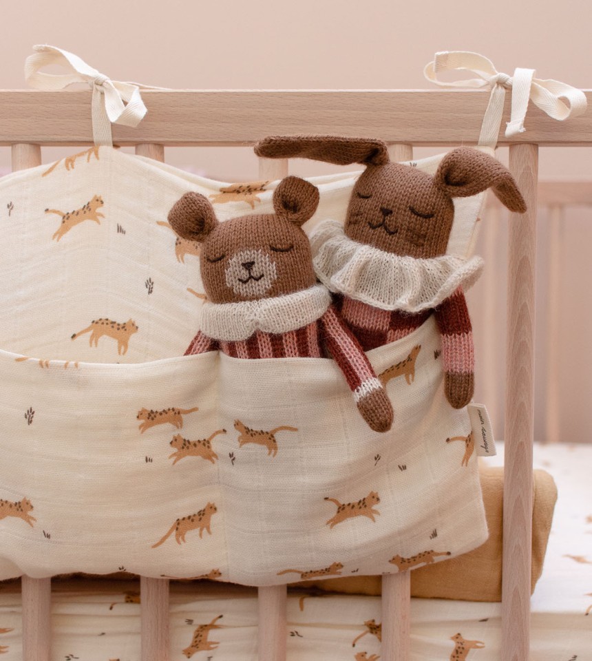 Woodland bear crib best sale bedding